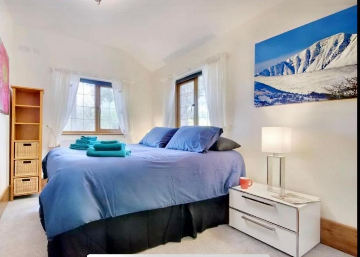 Mountain View Cottage, Hot Tub , Stunning Views Llanhamlach Экстерьер фото